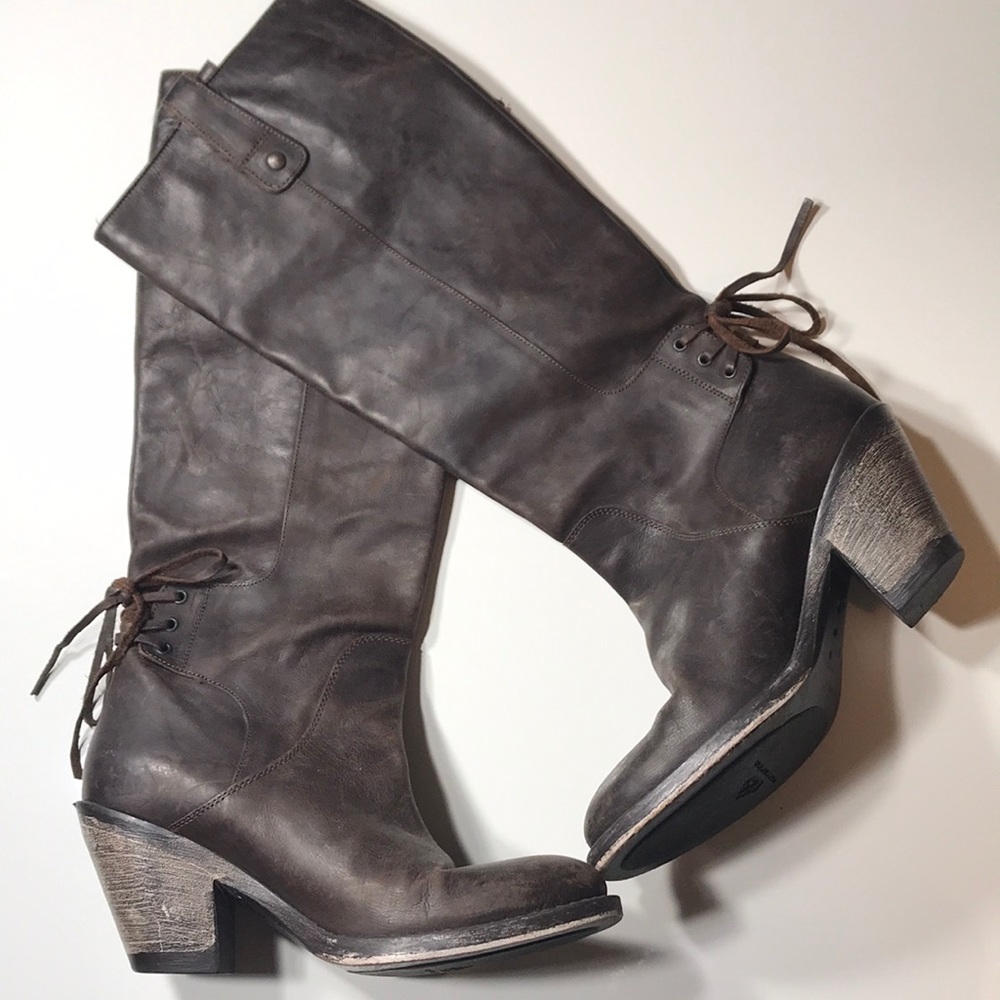 Like NEW!! Distressed Leather Fornarina BOOTS 
Cowgirl style & Super comfortable